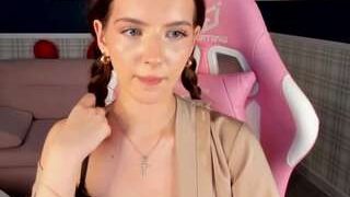elsa-carter