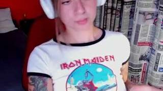 emmaa-hostt